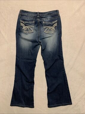 PIAMA Stretch Flare Jeans Size 8 distressed